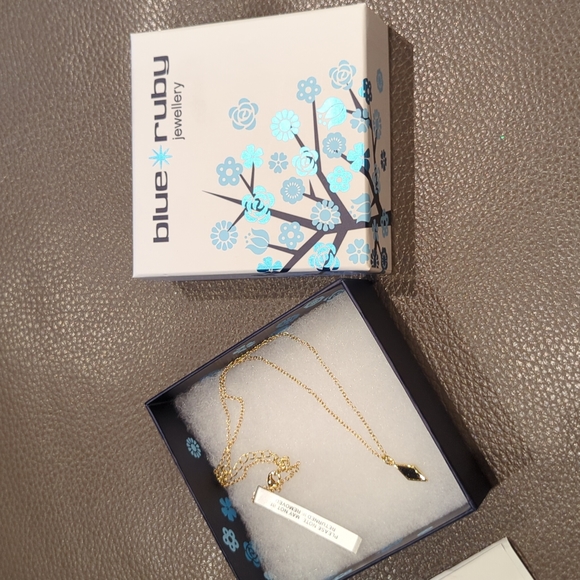 Blue Ruby 14k plated Druzy Diamond Shaped Necklace - Picture 3 of 5